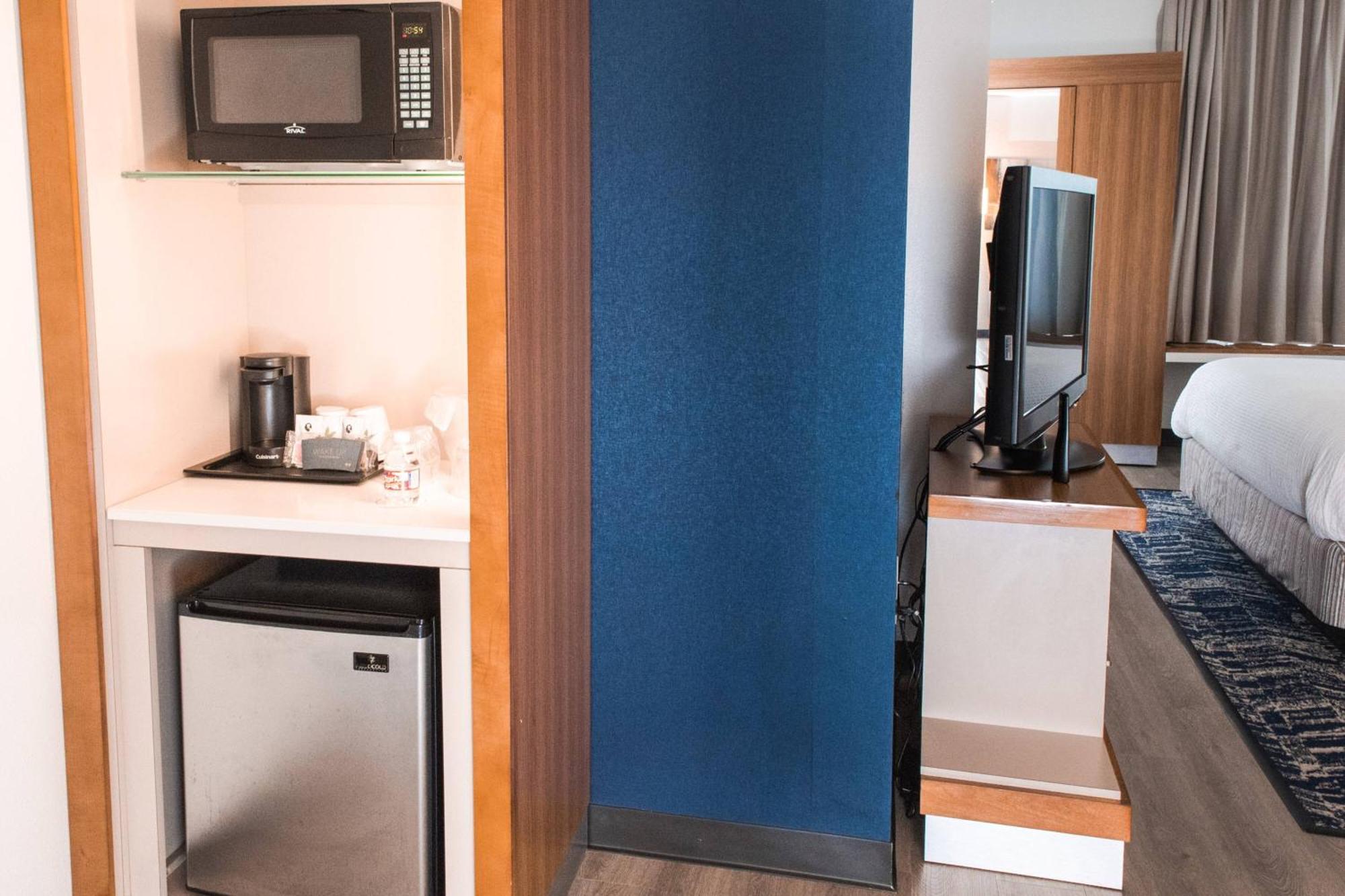 Springhill Suites By Marriott Houston Baytown Exterior photo