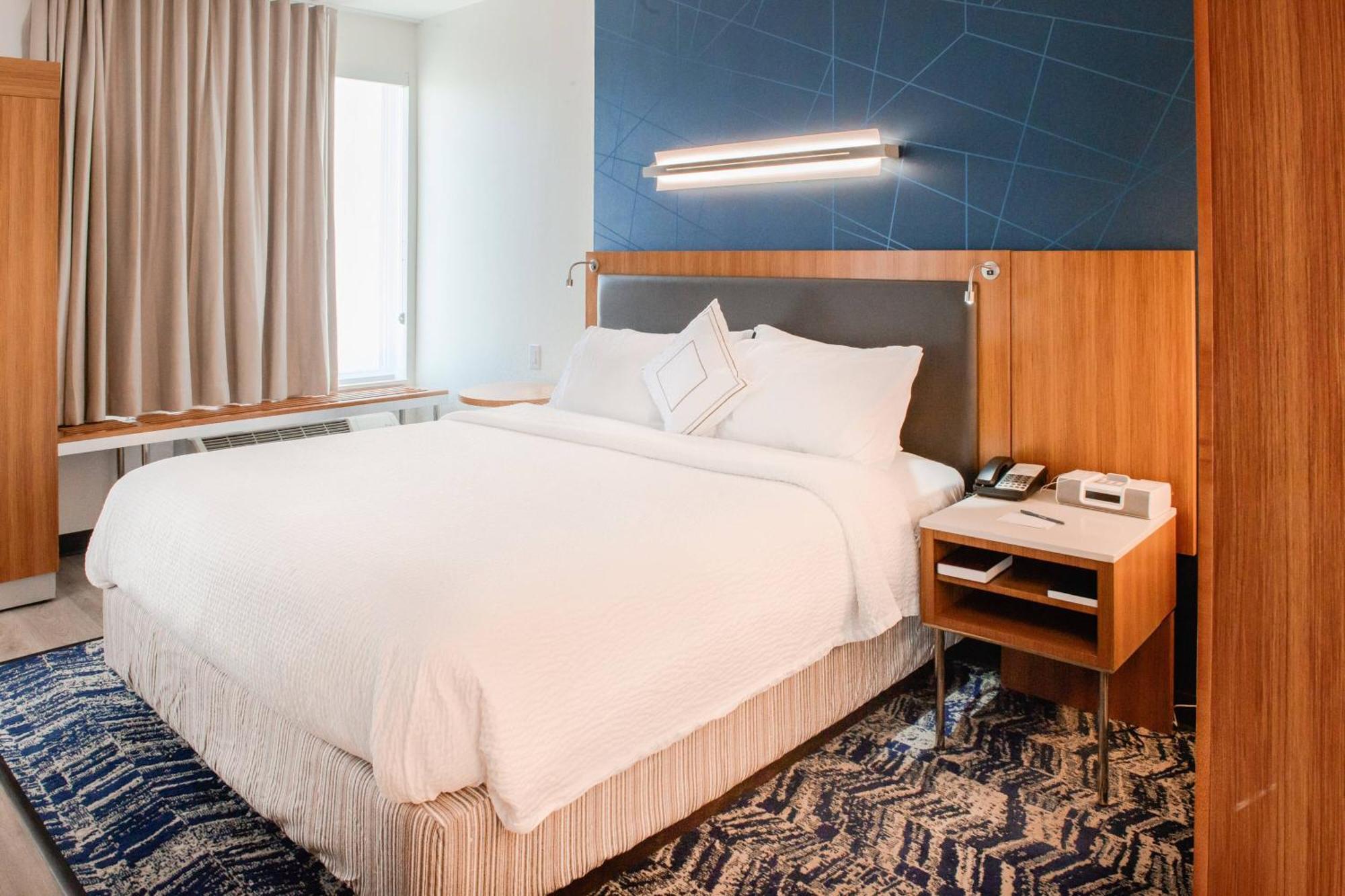 Springhill Suites By Marriott Houston Baytown Exterior photo