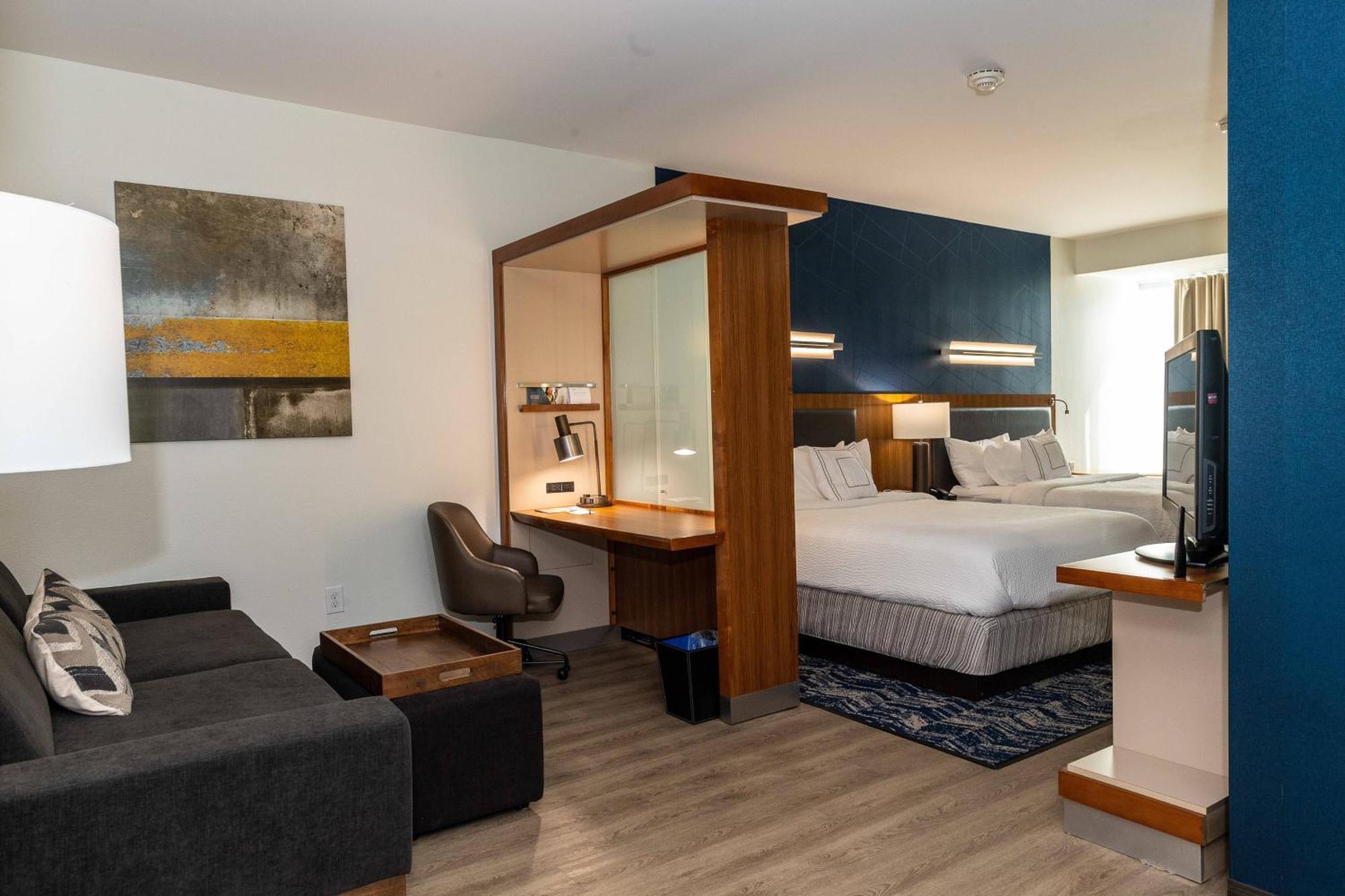 Springhill Suites By Marriott Houston Baytown Exterior photo