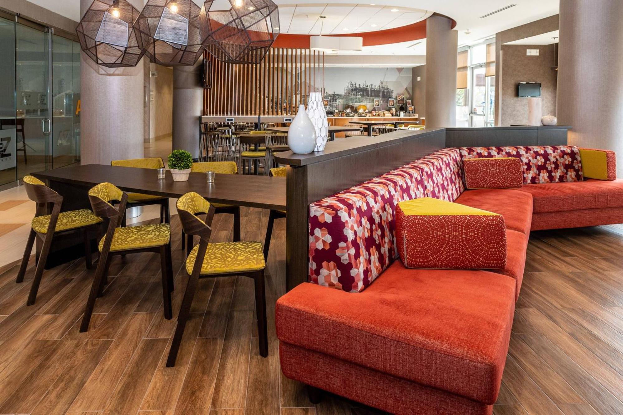 Springhill Suites By Marriott Houston Baytown Exterior photo